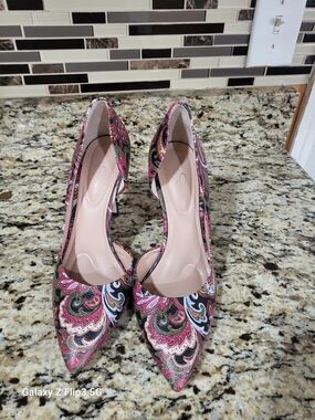 Jessica Simpson Pink Paisley Pointed Toe Heels Pre-owned Size 8.5